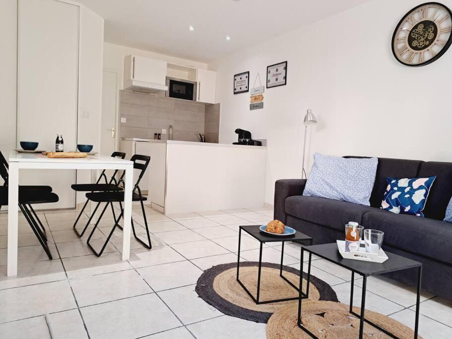 Grand Studio Rdc, Avec Parking Gratuit Sur Place Apartment Narbonne Luaran gambar